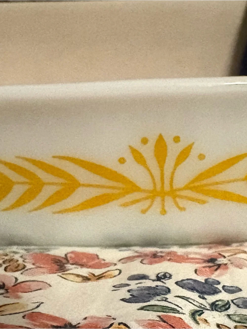 444- royal wheat 1.5qt divided baking dish